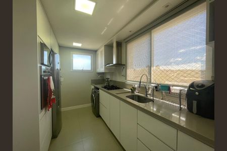 Apartamento à venda com 113m², 2 quartos e 2 vagasCozinha - Armários