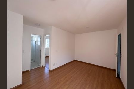 Sala de apartamento à venda com 2 quartos, 44m² em Vargem Grande, Rio de Janeiro