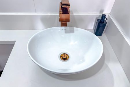 Apartamento à venda com 65m², 2 quartos e 1 vagaBanheiro da Suíte Torneira