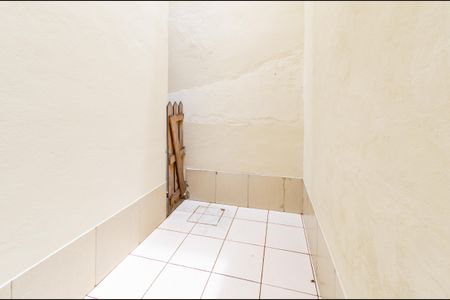 Casa para alugar com 60m², 2 quartos e 1 vagaÁrea de serviço