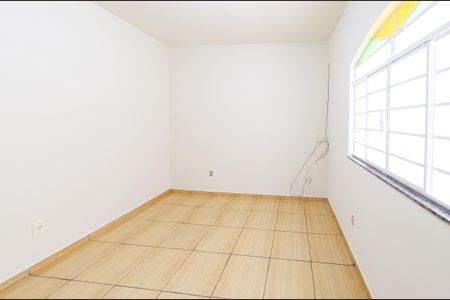 Quarto 2 de casa para alugar com 2 quartos, 60m² em Hawai (justinópolis), Ribeirão das Neves