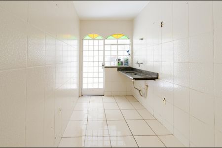 Casa para alugar com 60m², 2 quartos e 1 vagaCozinha