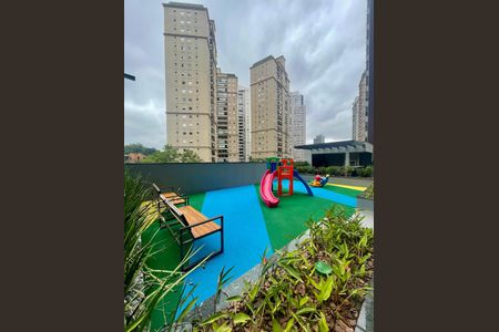 Apartamento à venda com 94m², 2 quartos e 2 vagasÁrea comum - Playground