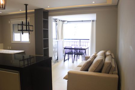 Sala de kitnet/studio para alugar com 1 quarto, 39m² em Jardim Flor da Montanha, Guarulhos