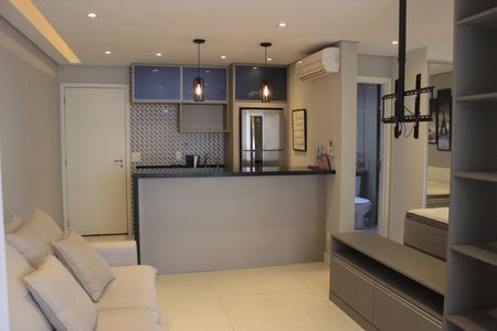 Sala de kitnet/studio para alugar com 1 quarto, 39m² em Jardim Flor da Montanha, Guarulhos