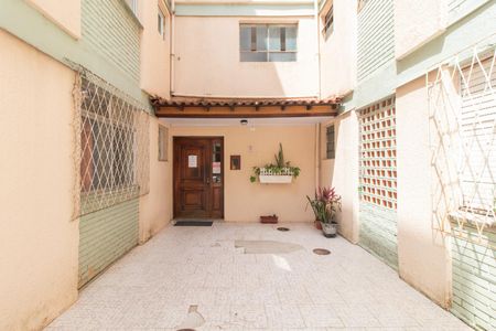 Apartamento à venda com 65m², 3 quartos e 1 vagaEntrada