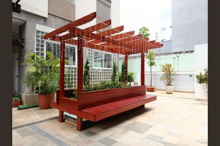 Apartamento à venda com 71m², 2 quartos e sem vagaÁrea comum