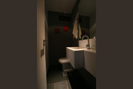 Apartamento à venda com 227m², 4 quartos e 4 vagas Apartamento à venda com 227m², 4 quartos e 4 vagaslavabo