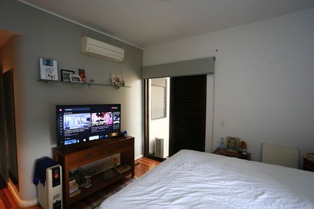 Apartamento à venda com 227m², 4 quartos e 4 vagas Apartamento à venda com 227m², 4 quartos e 4 vagassuíte 2