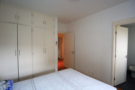 Apartamento à venda com 227m², 4 quartos e 4 vagas Apartamento à venda com 227m², 4 quartos e 4 vagassuíte 1