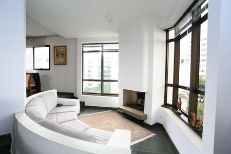 Apartamento à venda com 227m², 4 quartos e 4 vagas Apartamento à venda com 227m², 4 quartos e 4 vagassala