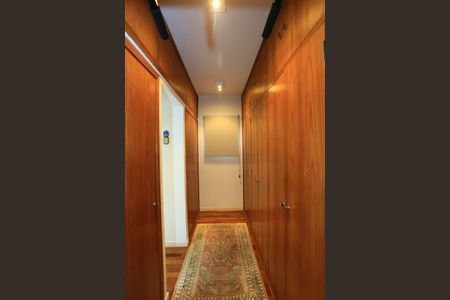 Apartamento à venda com 227m², 4 quartos e 4 vagas Apartamento à venda com 227m², 4 quartos e 4 vagassuíte 2