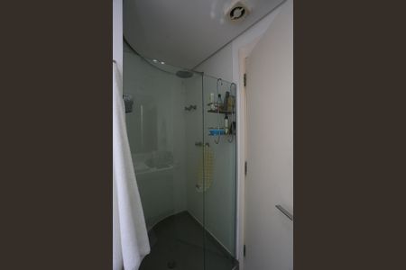 Apartamento à venda com 227m², 4 quartos e 4 vagas Apartamento à venda com 227m², 4 quartos e 4 vagasBanheiro da Suíte 2