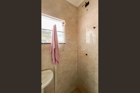 Casa à venda com 270m², 3 quartos e 7 vagas Casa à venda com 270m², 3 quartos e 7 vagasBanheiro da Suíte 1