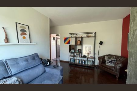 Sala de apartamento para alugar com 1 quarto, 54m² em Jardim Guanabara, Rio de Janeiro