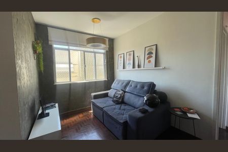 Sala de apartamento para alugar com 1 quarto, 54m² em Jardim Guanabara, Rio de Janeiro