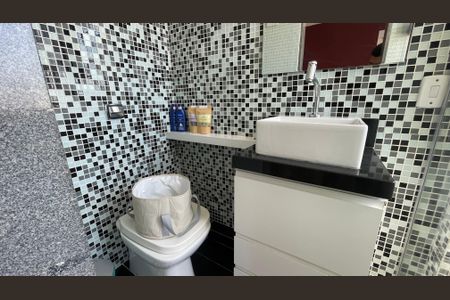 Apartamento para alugar com 54m², 2 quartos e 1 vaga Apartamento para alugar com 54m², 2 quartos e 1 vagaBanheiro da Suíte