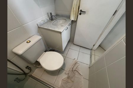Apartamento à venda com 82m², 2 quartos e 1 vagaBanheiro da Suíte