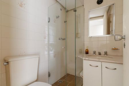 Apartamento para alugar com 75m², 2 quartos e 2 vagas Apartamento para alugar com 75m², 2 quartos e 2 vagasBanheiro