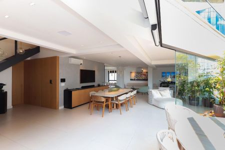 Apartamento à venda com 270m², 4 quartos e 5 vagas Apartamento à venda com 270m², 4 quartos e 5 vagasFoto 01