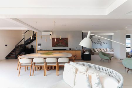 Apartamento à venda com 270m², 4 quartos e 5 vagas Apartamento à venda com 270m², 4 quartos e 5 vagasFoto 03