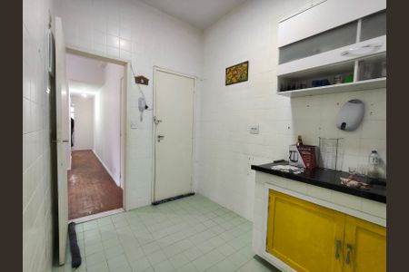 Apartamento à venda com 52m², 2 quartos e 1 vaga Apartamento à venda com 52m², 2 quartos e 1 vagaCozinha