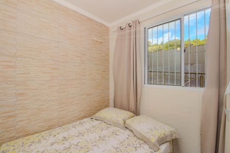 Quarto 2 de apartamento para alugar com 2 quartos, 47m² em Rio Branco, Porto Alegre