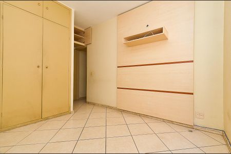 Apartamento à venda com 77m², 3 quartos e 1 vaga Apartamento à venda com 77m², 3 quartos e 1 vagaSuíte