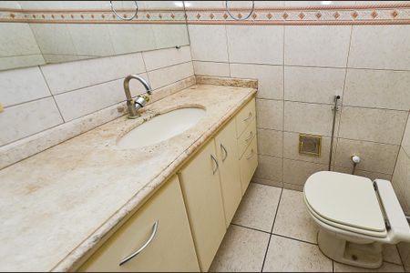 Apartamento à venda com 77m², 3 quartos e 1 vaga Apartamento à venda com 77m², 3 quartos e 1 vagaBanheiro Social