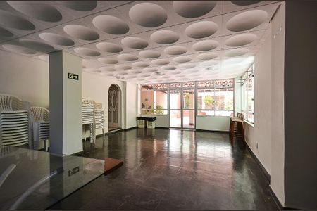 Apartamento à venda com 77m², 3 quartos e 1 vaga Apartamento à venda com 77m², 3 quartos e 1 vagaÁrea comum - Salão de festas