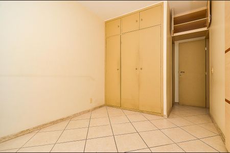 Apartamento à venda com 77m², 3 quartos e 1 vaga Apartamento à venda com 77m², 3 quartos e 1 vagaSuíte