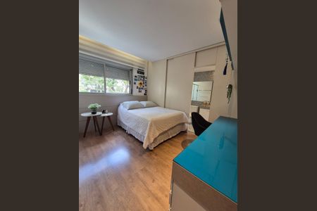 Apartamento à venda com 190m², 4 quartos e 3 vagasQuarto Suíte 2