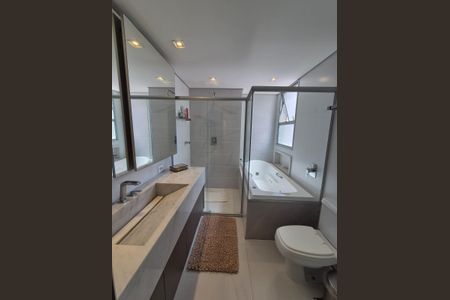 Banheiro da Suíte 1 de apartamento à venda com 4 quartos, 190m² em Santo Agostinho, Belo Horizonte
