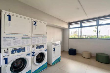 Studio à venda com 25m², 1 quarto e sem vaga Studio à venda com 25m², 1 quarto e sem vagaÁrea comum - Lavanderia