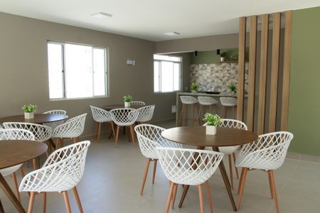 Apartamento para alugar com 42m², 2 quartos e 1 vagaÁrea comum - Salão de festas