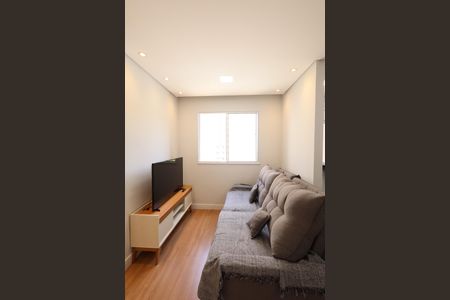 Sala  de apartamento para alugar com 2 quartos, 38m² em Usina Piratininga, São Paulo