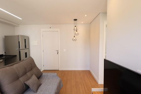Sala  de apartamento para alugar com 2 quartos, 38m² em Usina Piratininga, São Paulo