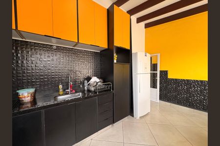 Apartamento para alugar com 120m², 2 quartos e 2 vagasCozinha 