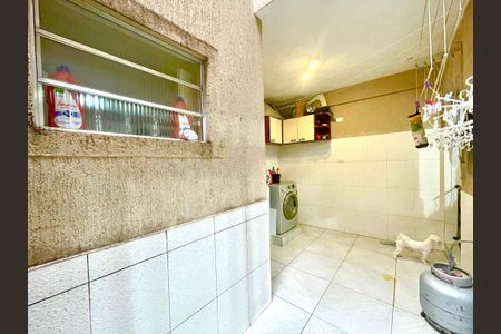 Casa à venda com 110m², 3 quartos e 1 vaga Casa à venda com 110m², 3 quartos e 1 vagaÁrea de Serviço