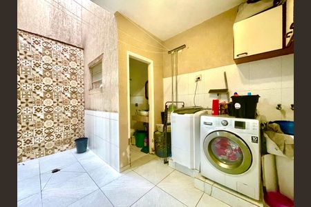 Casa à venda com 110m², 3 quartos e 1 vaga Casa à venda com 110m², 3 quartos e 1 vagaÁrea de Serviço