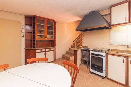 Casa à venda com 285m², 4 quartos e 2 vagasCozinha