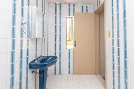 Casa à venda com 285m², 4 quartos e 2 vagasBanheiro da Suíte