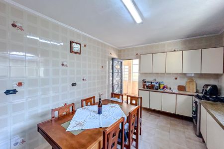 Casa para alugar com 280m², 3 quartos e 1 vagaCozinha