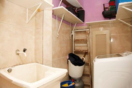 Apartamento à venda com 75m², 2 quartos e sem vagaCozinha + Área de Serviço