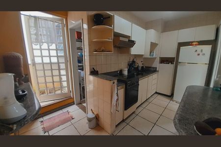 Apartamento à venda com 70m², 2 quartos e 1 vaga Apartamento à venda com 70m², 2 quartos e 1 vagaCozinha