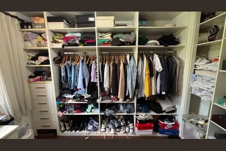 Casa à venda com 105m², 3 quartos e 2 vagasQuarto 2