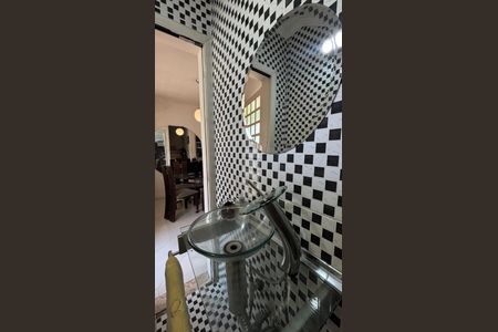 Casa à venda com 105m², 3 quartos e 2 vagasLavabo