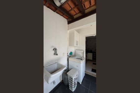 Casa à venda com 105m², 3 quartos e 2 vagasÁrea de Serviço