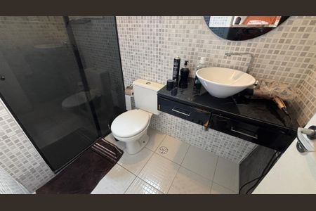 Casa à venda com 105m², 3 quartos e 2 vagasBanheiro