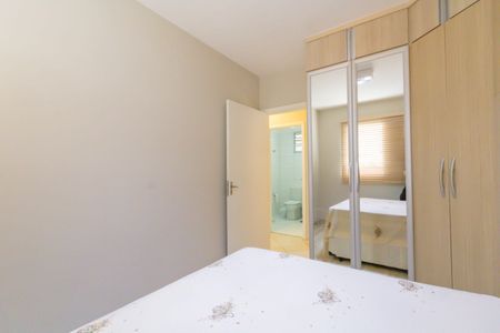 Apartamento à venda com 70m², 3 quartos e 2 vagasQuarto 2